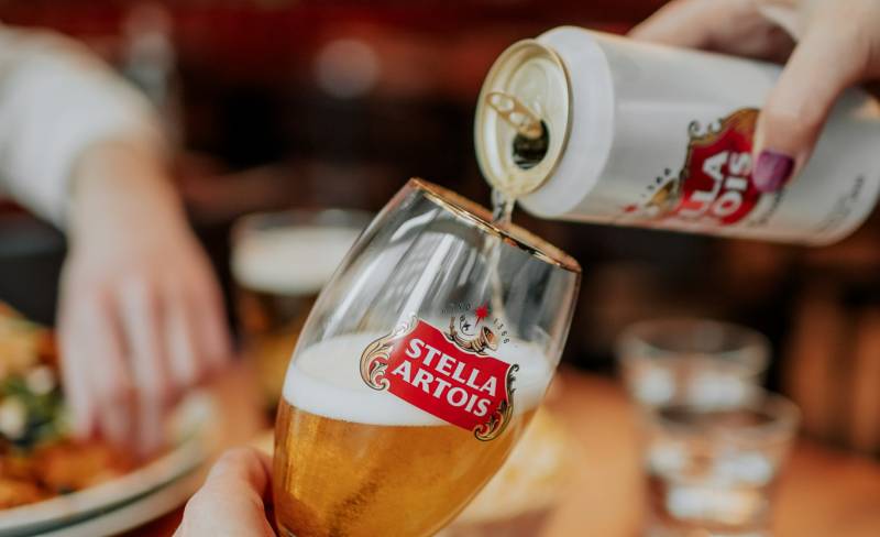 Stella Artois can La Cage5 18